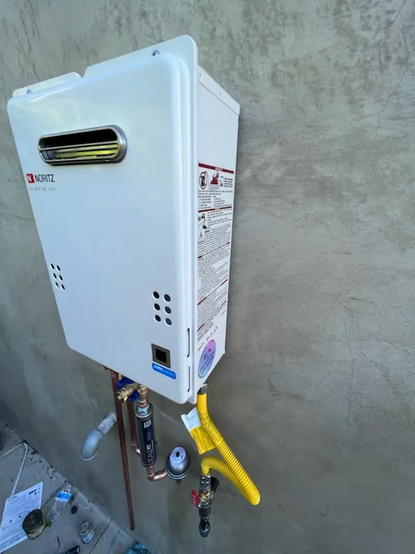 Tankless water heater installation for Casa Linda homes